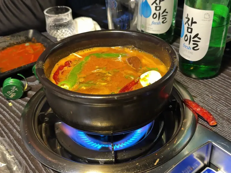 보글보글 끓는 된장찌개