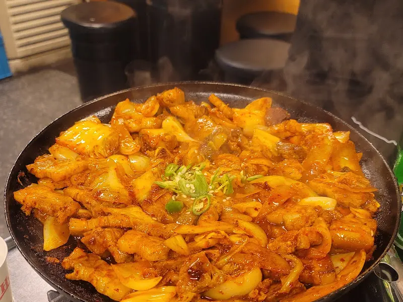 푸짐한 돼지김치구이