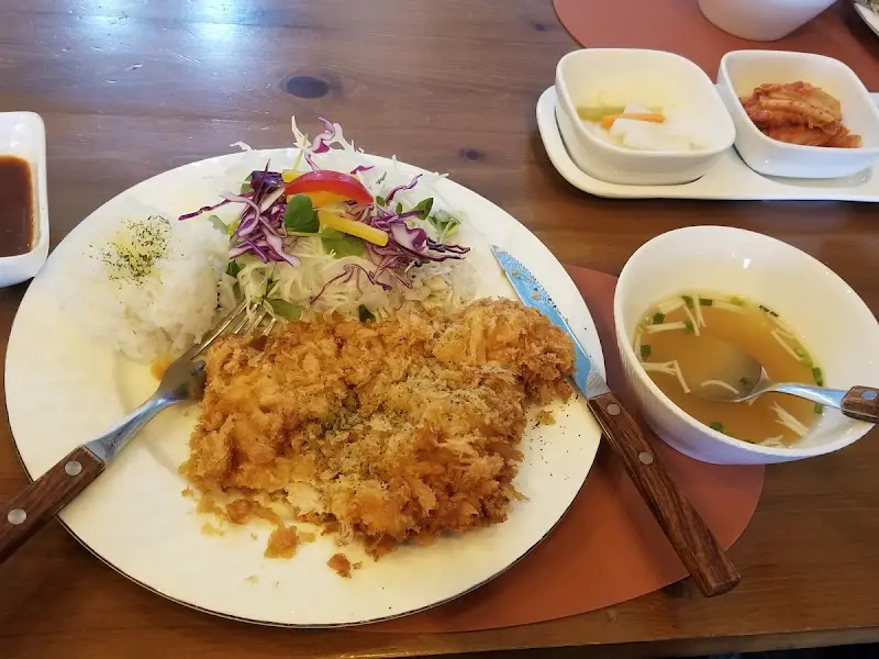 돈까스 한상차림 전체샷