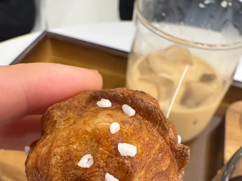 호두과자와 커피