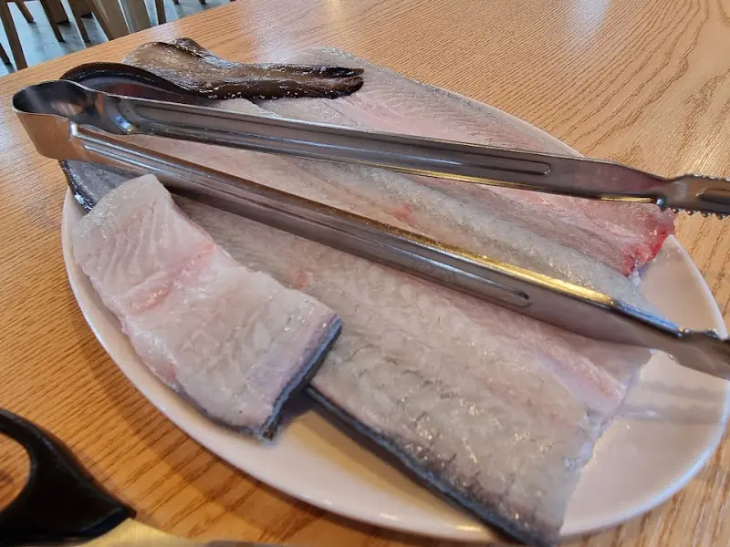 신선한 민물장어