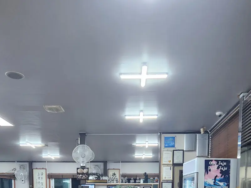 가람돌솥밥 내부