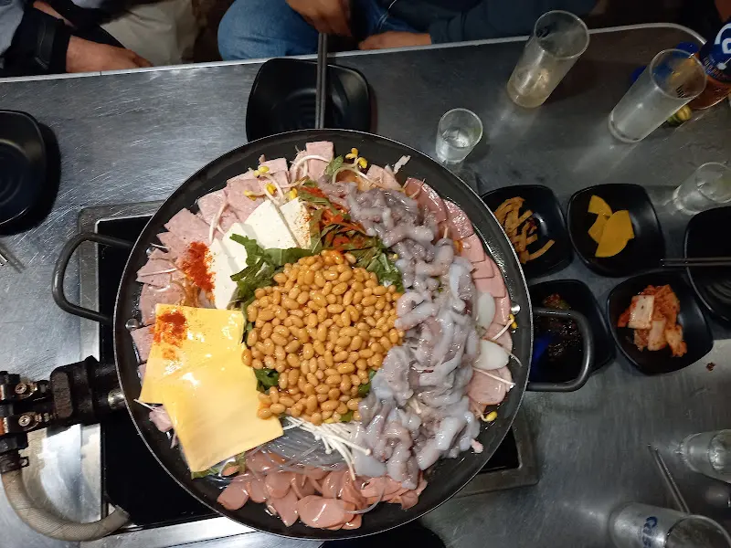 부대찌개 전체 샷