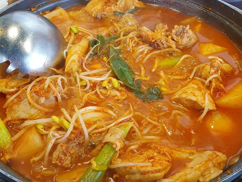 얼큰한 닭매운탕