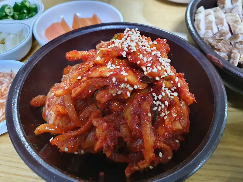 보기만 해도 군침이 도는 매콤한 김치