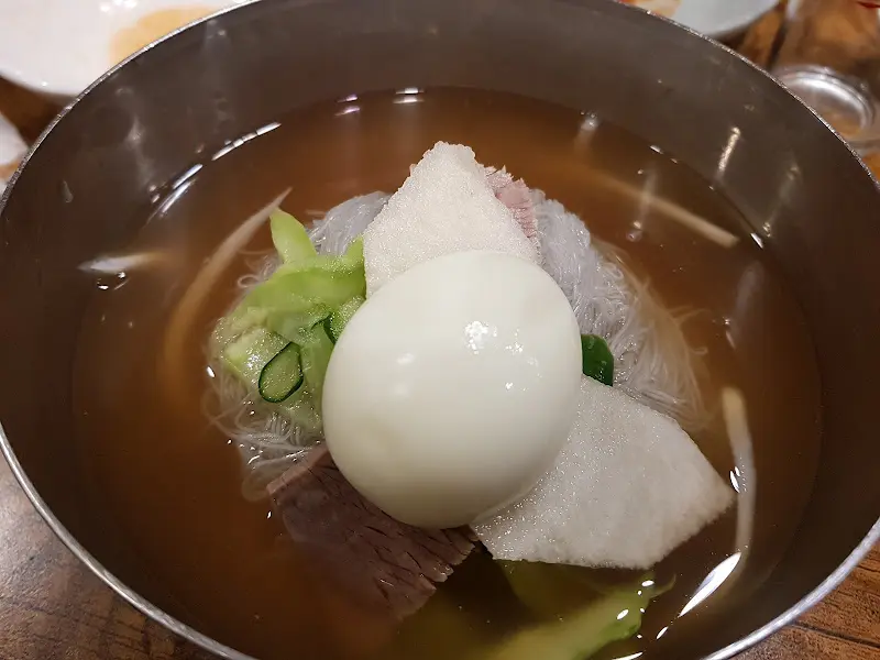 살얼음이 낀 냉면