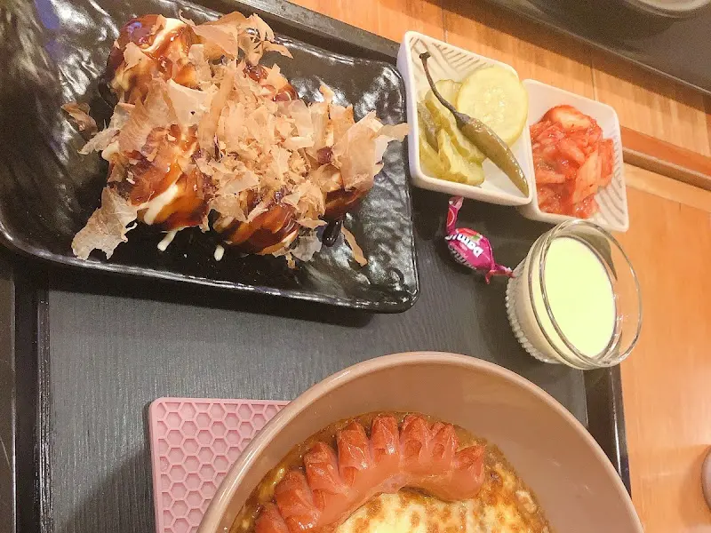 타코야끼 토핑 카레 근접 사진