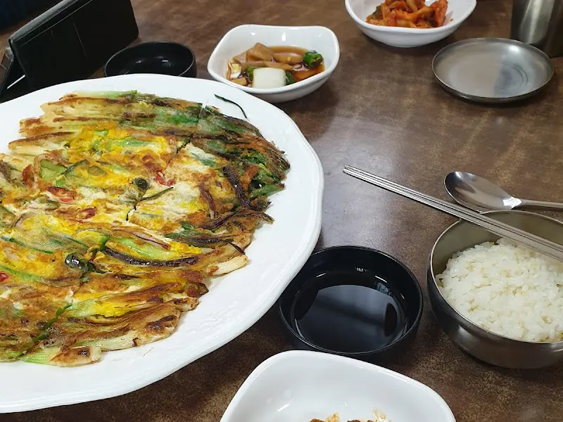 따뜻한 온기가 느껴지는 수제비