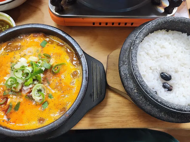 해장국과 돌솥밥