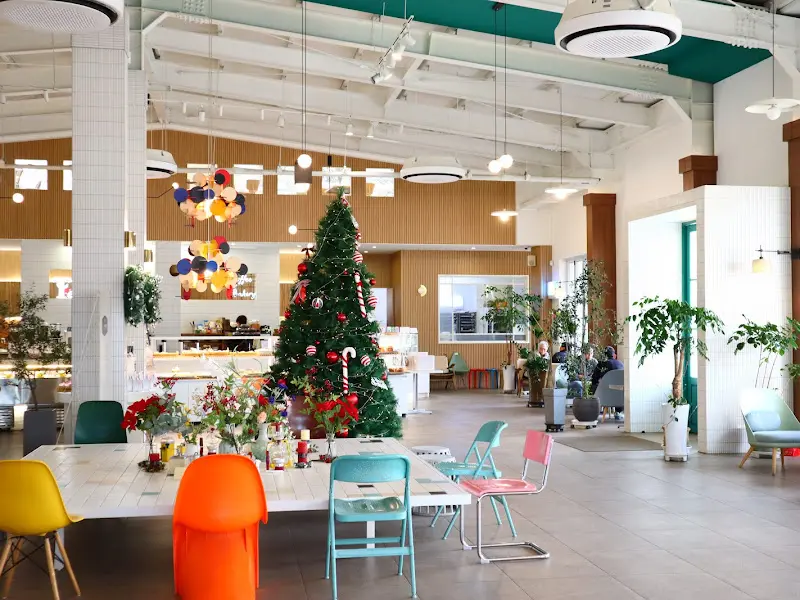 카페 내부 전경