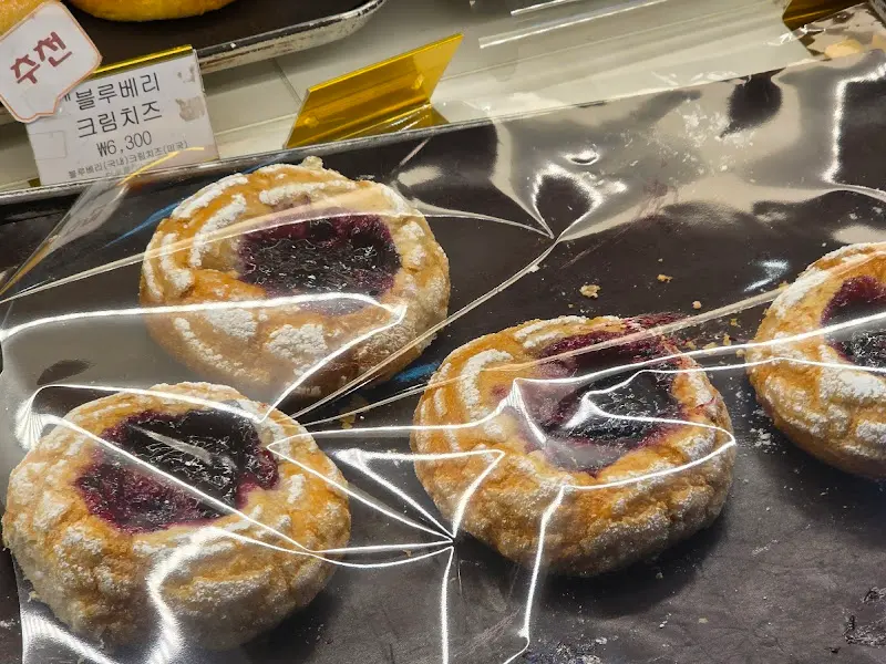 블루베리 크림치즈 빵