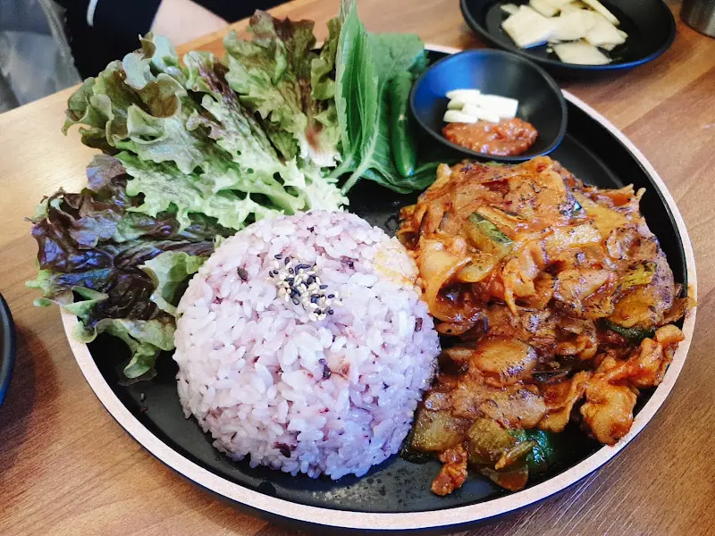제육 쌈밥