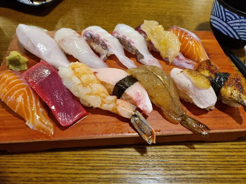 다채로운 초밥 모듬