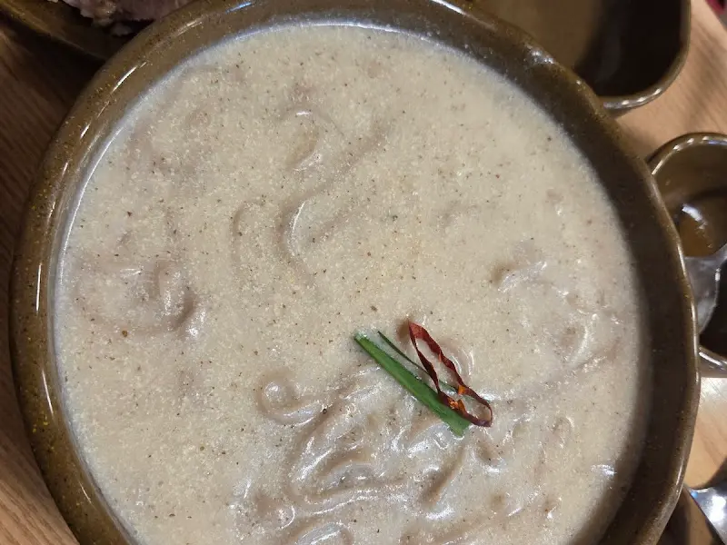 엘림들깨칼국수 클로즈업