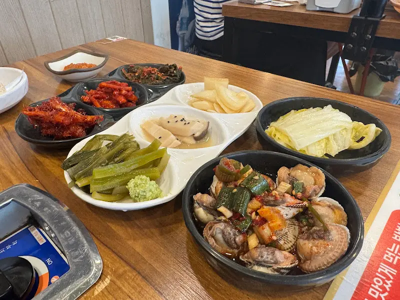 맛깔스러운 밑반찬