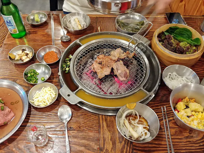 고기 테이블 세팅