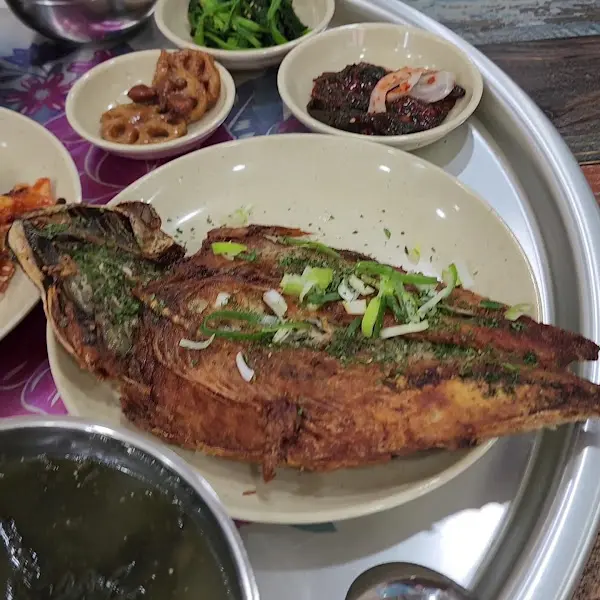 고등어구이 근접 사진