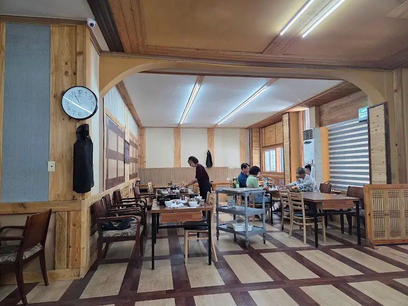 촌집아저씨 내부 모습