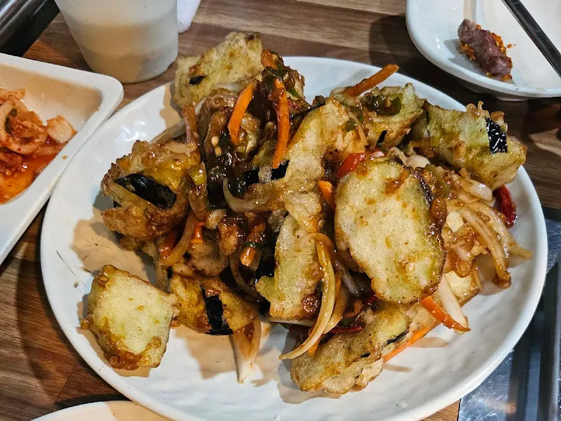 가지볶음 근접샷