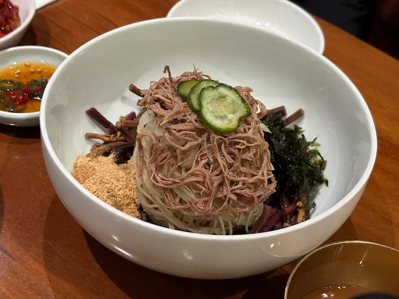 청류 고사리 비빔냉면