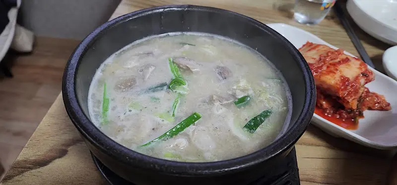 맛드리오래된돼지국밥 돼지국밥