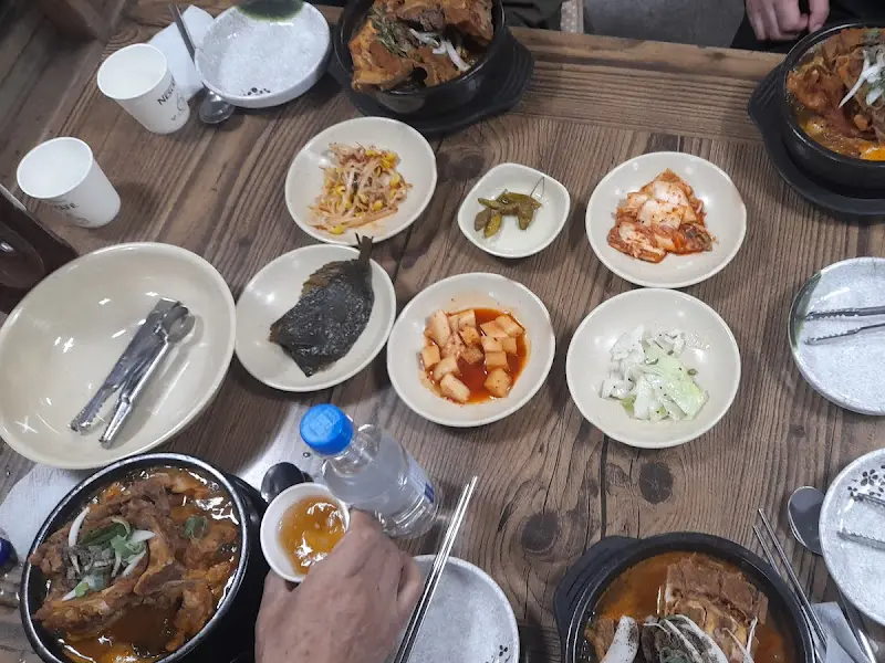 테이블 세팅