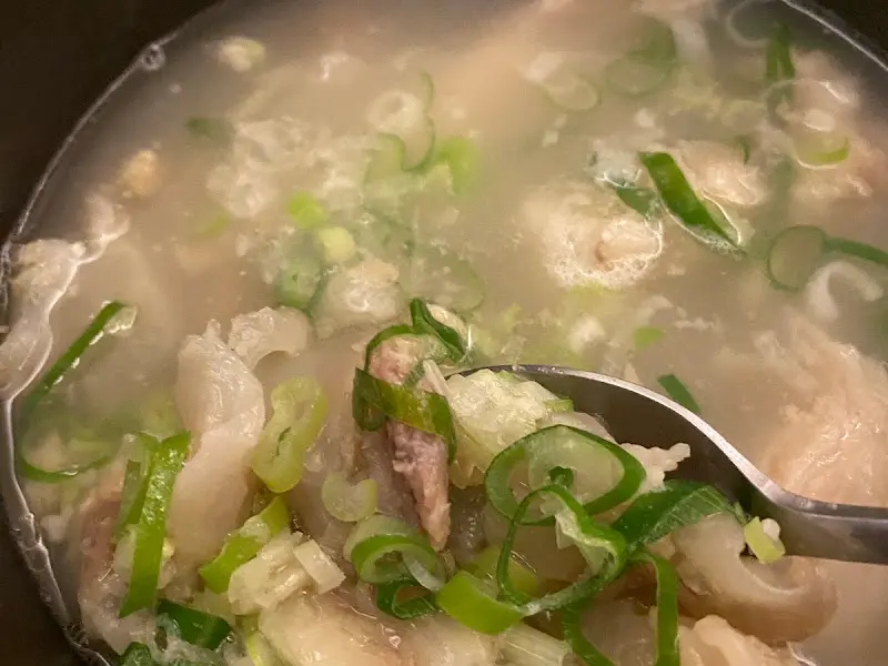 도가니를 들어올린 모습