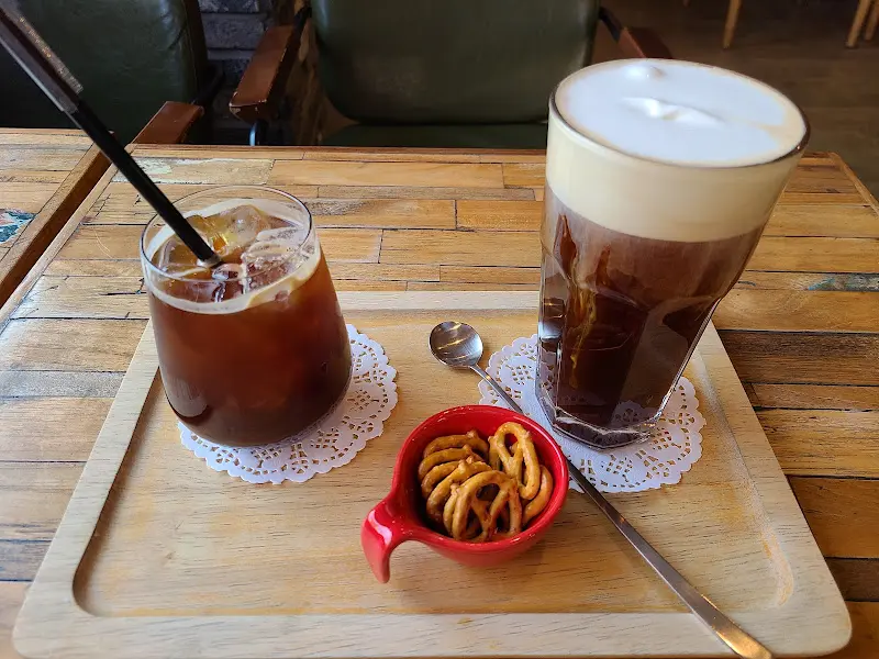 소금 커피와 아이스 아메리카노