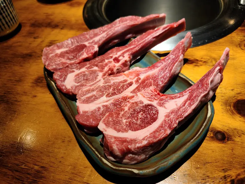 신선한 생 양갈비