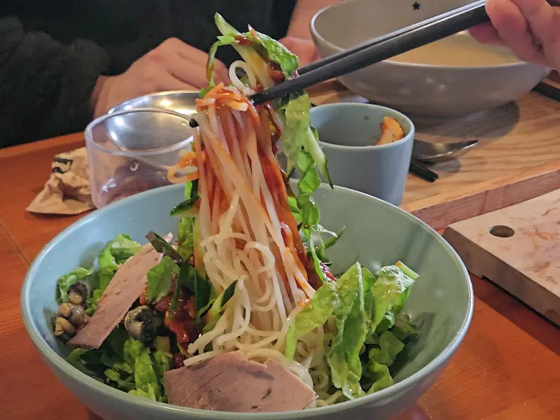 제주한면가의 보말비빔국수