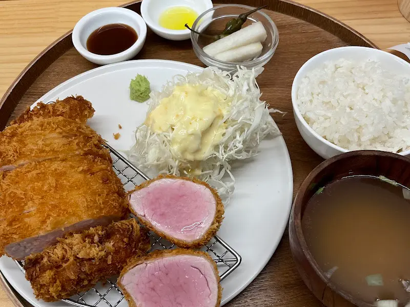 토모카츠 전체 메뉴