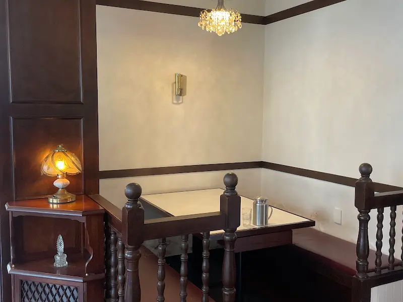 킷사서울 내부 인테리어