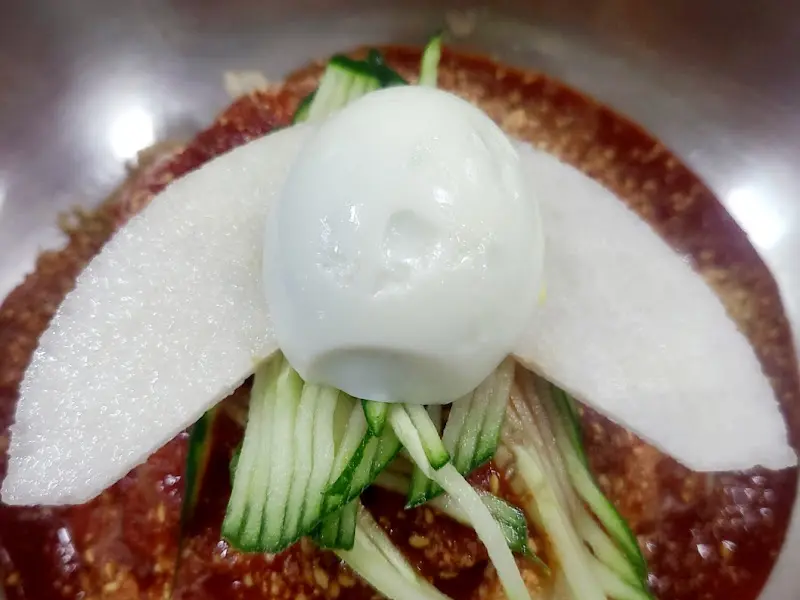 비빔냉면