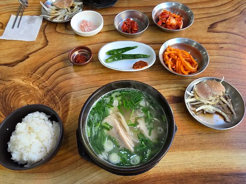 수육국밥 한 상 차림