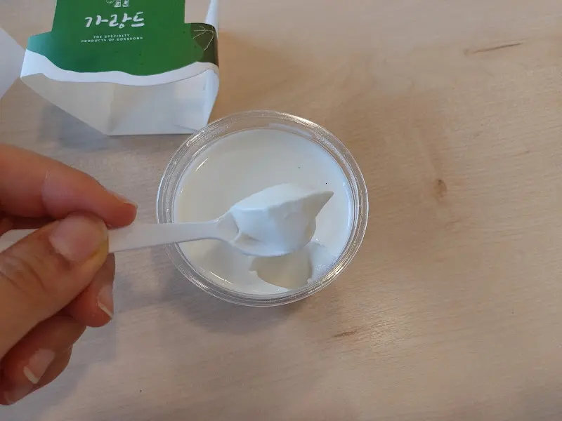 토란푸딩의 부드러운 질감