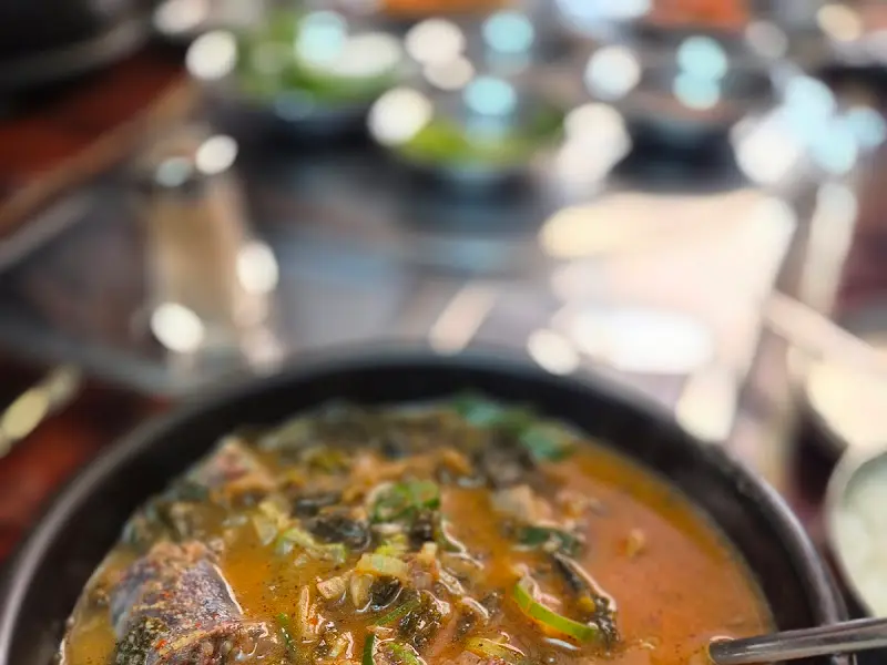 시래기 순대국의 비주얼