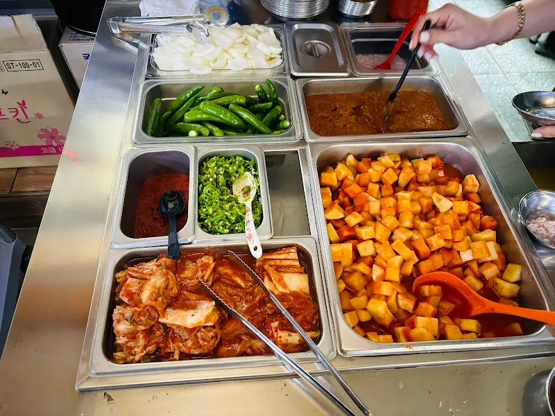 신선한 반찬 코너