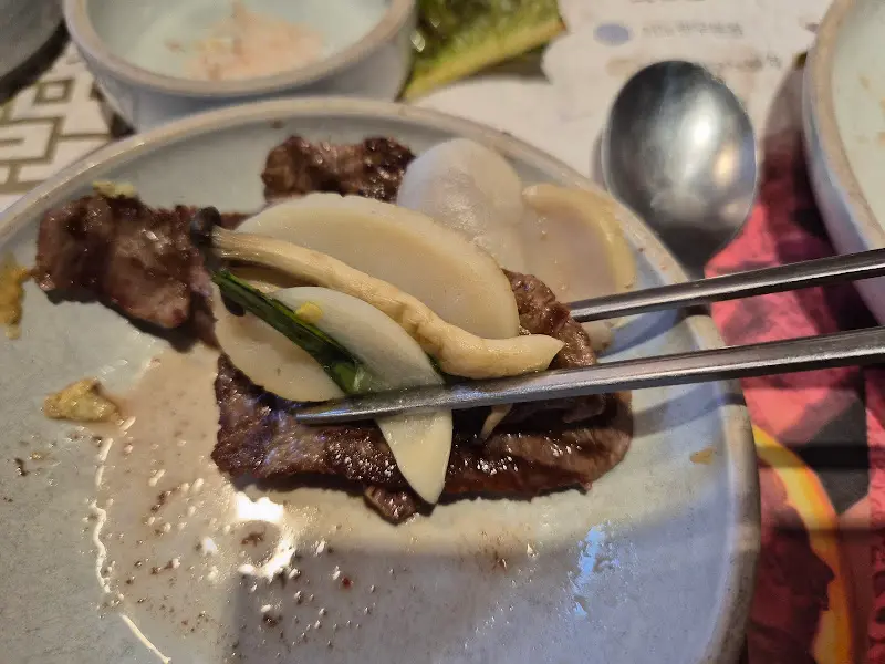 한우 삼합 완성된 모습