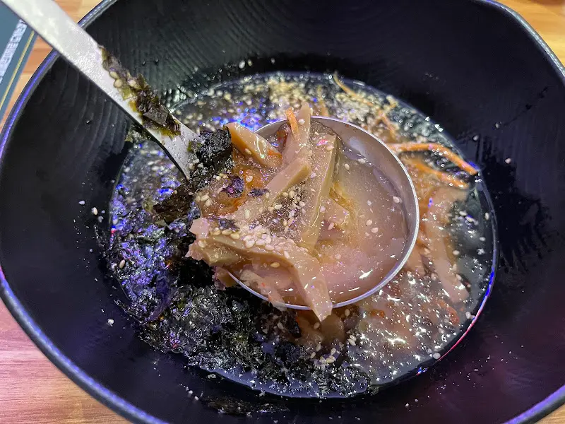 함께 나오는 곁들임 메뉴