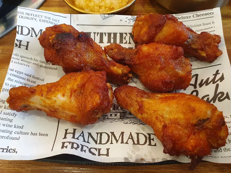 화리화리 내부 인테리어