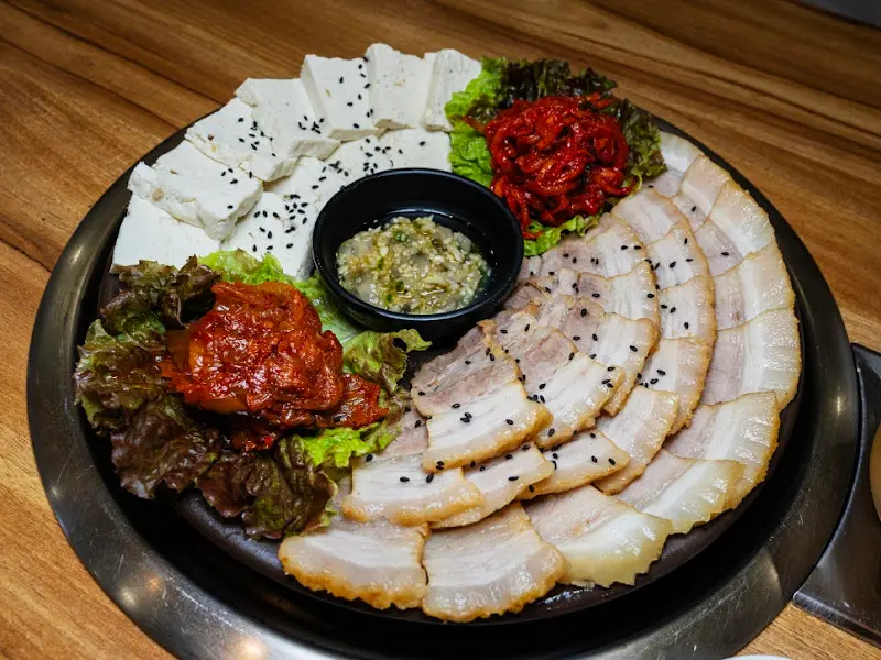 밤두부 김치 보쌈