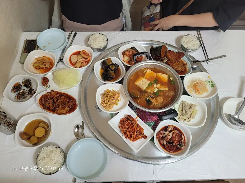 청호식당 전체 상차림