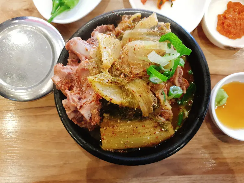 뼈해장국 한 그릇