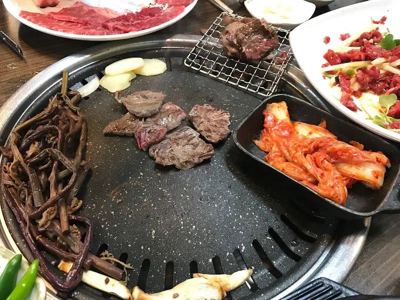 불판 위의 소고기