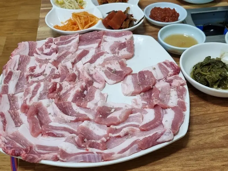 환상적인 마블링의 생삼겹살