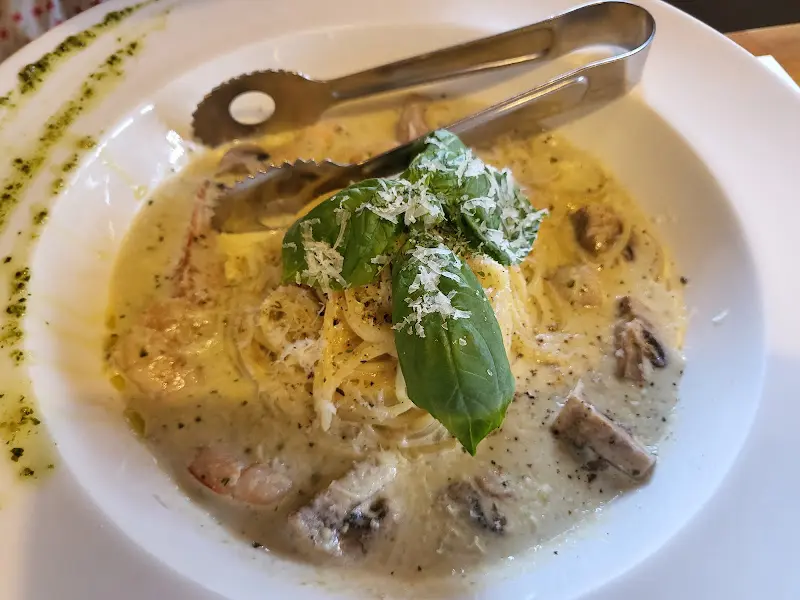 바질 페스토 파스타의 향긋한 풍미