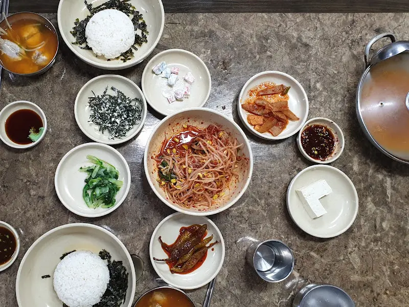 푸짐한 상차림 (항공샷)