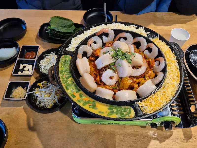 다채로운 쭈꾸미 한 상 차림