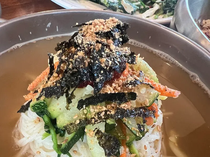 잔치국수 근접샷