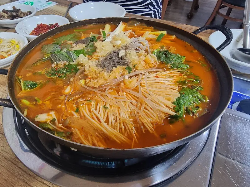 푸짐한 메기 매운탕